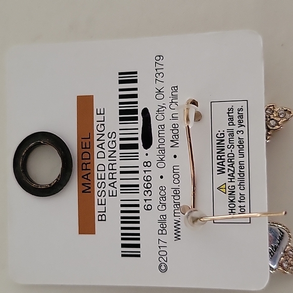 Bella Grace Earrings - Picture 2 of 4